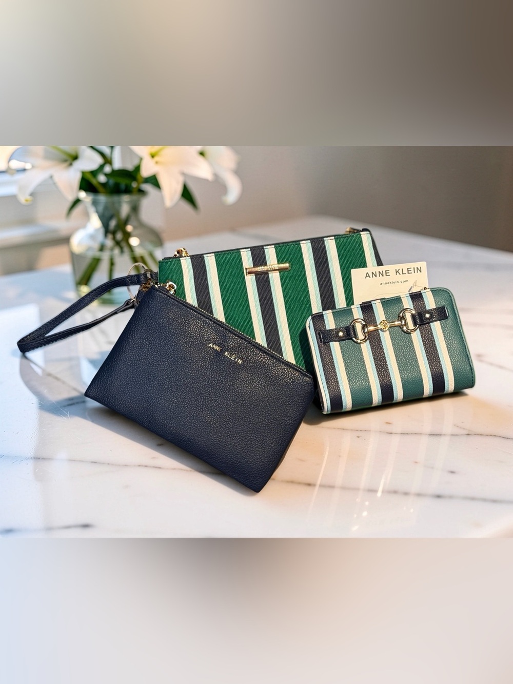 Anne Klein NWT Green & Navy Faux Leather Wallet & Zippered Pouch 3 Pc Set (P274)